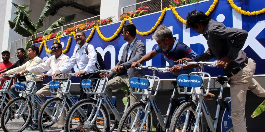 Palaniswami inaugurates cycle-sharing system in Chennai